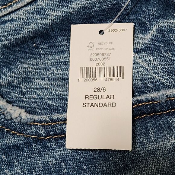 NWT GAP Womens Cheeky Straight High Rise Jeans Blue Button Fly Size 28/6R - Picture 8 of 11